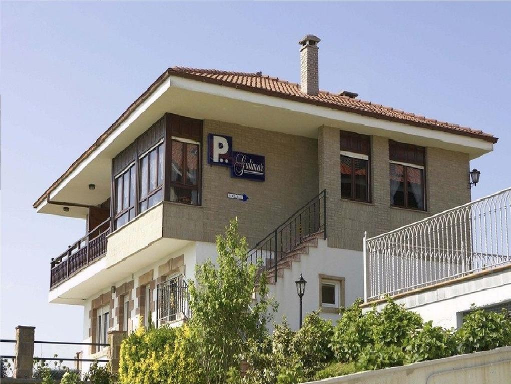 Pension Galimar San Vicente De La Barquera Exterior photo